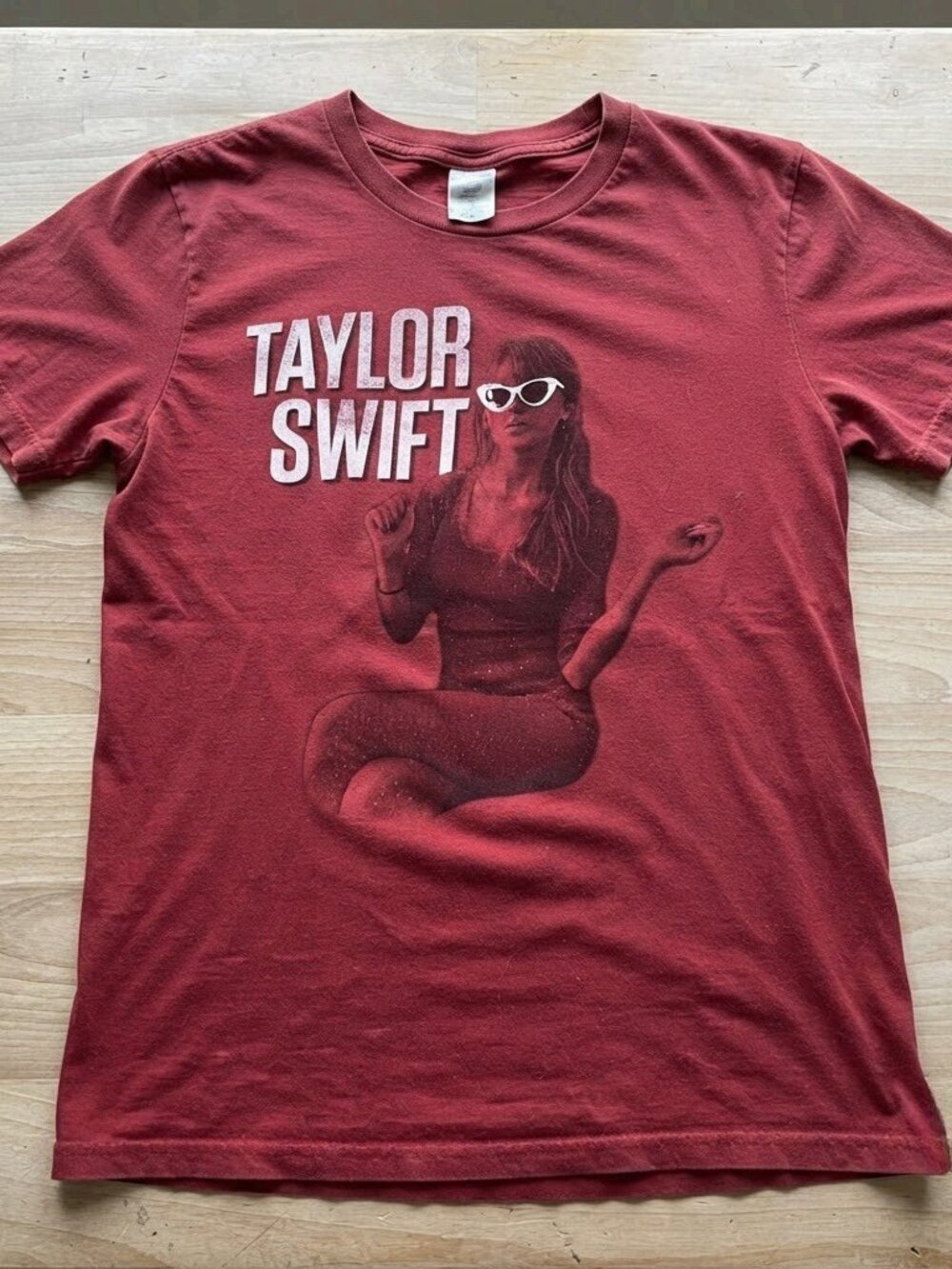 Taylor Swift Red Graphic Tee Vintage Music T-Shirt